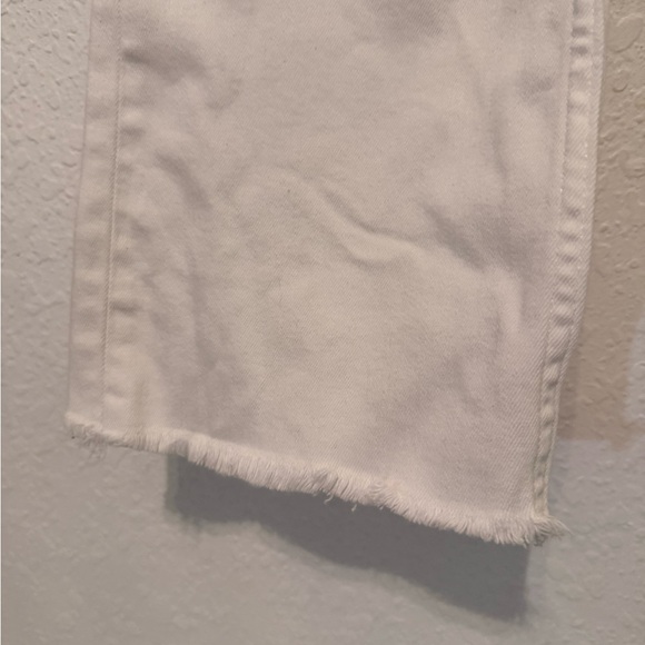 Vineyard Vines Kick Flare Jamie High-Rise White Jeans - Picture 7 of 10